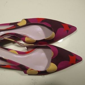 UNISA Pointed Toe Low Heel Purple Pattern Size 9